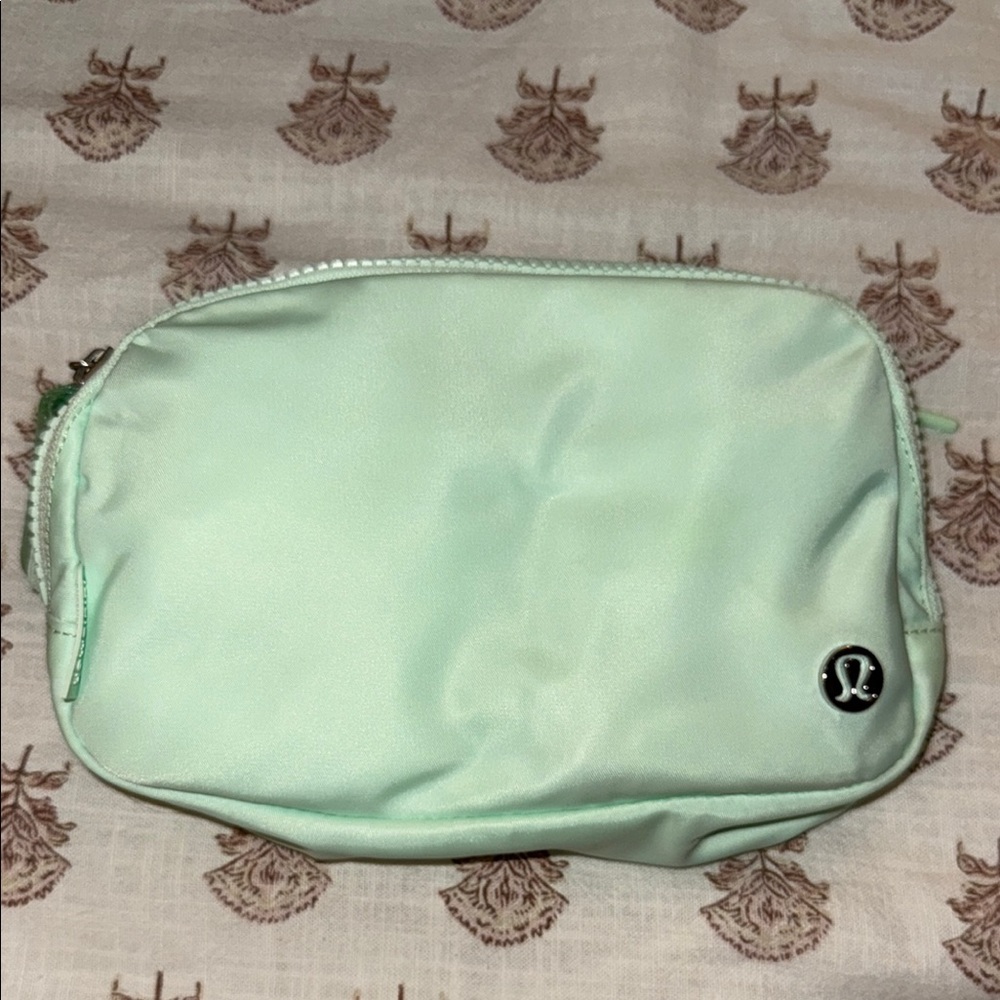 Everywhere Belt Bag 1L mint moment - Picture 6 of 10